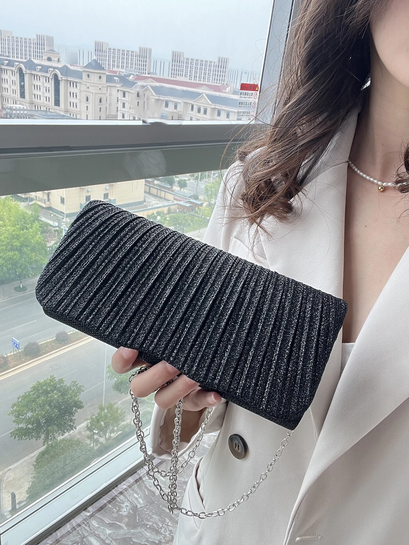 Cartera Negra Brillos